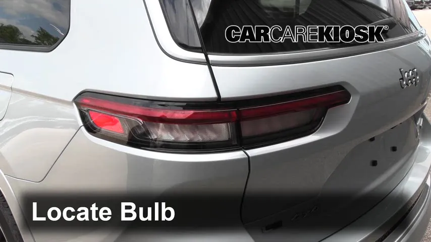 2022 Jeep Grand Cherokee Summit 5.7L V8 Luces